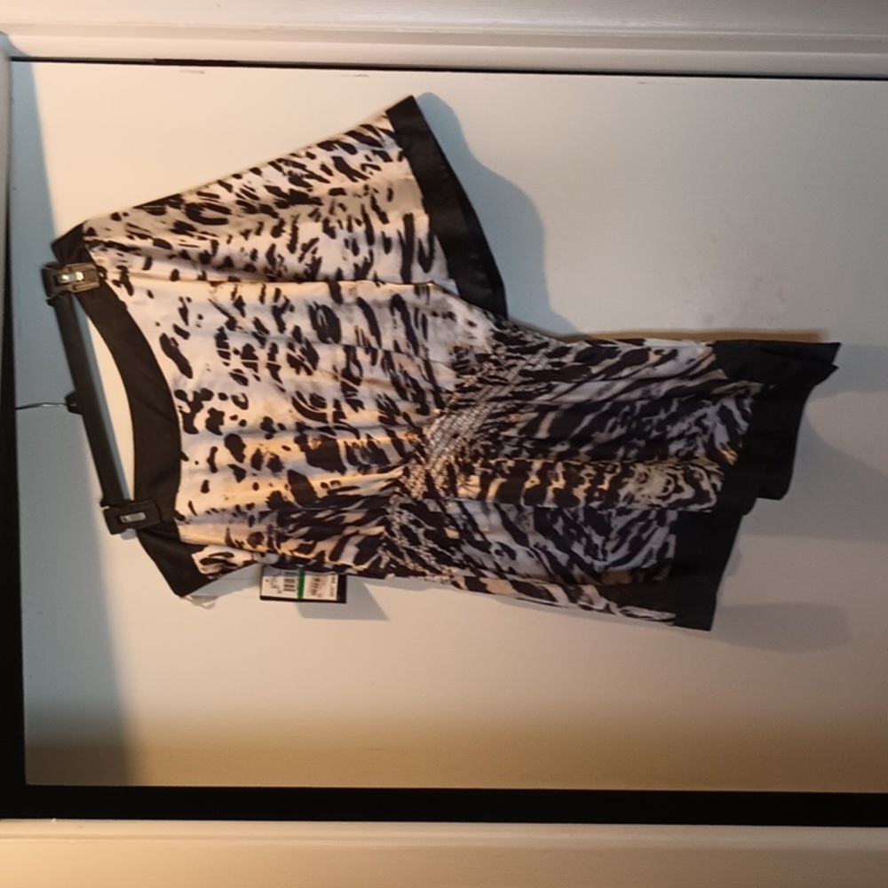One shoulder animal print large shirt